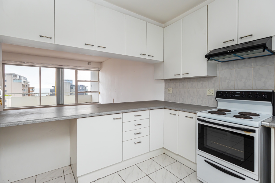 2 Bedroom Property for Sale in Sea Point Western Cape